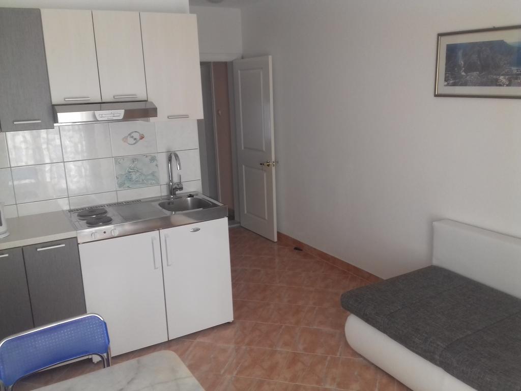 Apartments Erceg Omiš Exteriör bild