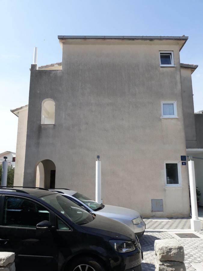 Apartments Erceg Omiš Exteriör bild