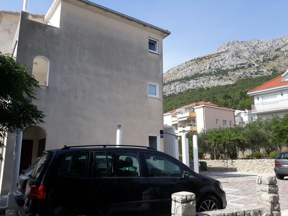 Apartments Erceg Omiš Exteriör bild