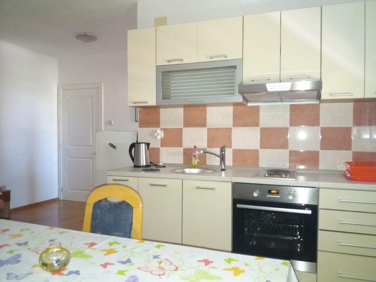 Apartments Erceg Omiš Exteriör bild